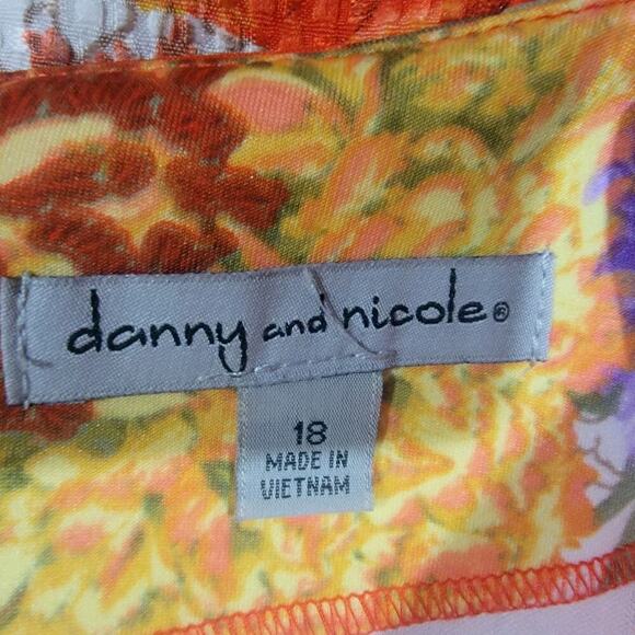 Danny and Nicole Dress Multicolor Floral Womens 18 Colorful Vacation Summer - Picture 2 of 12